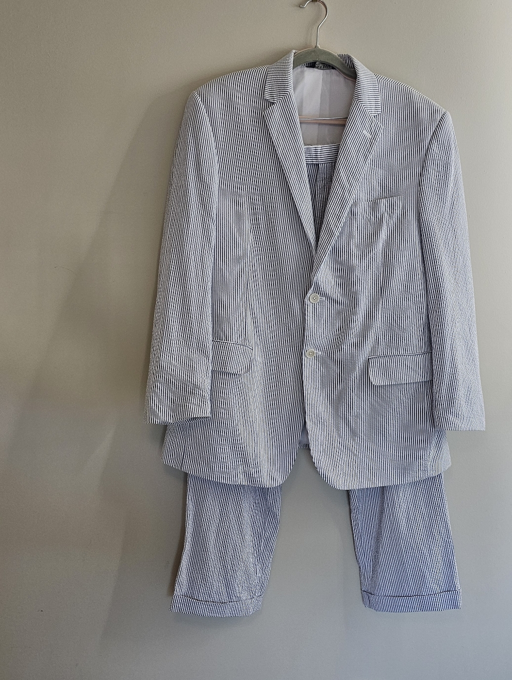 Jos. A. Bank Seersucker Suit 2 Button Cuffed Blue White 43R 100% Cotton